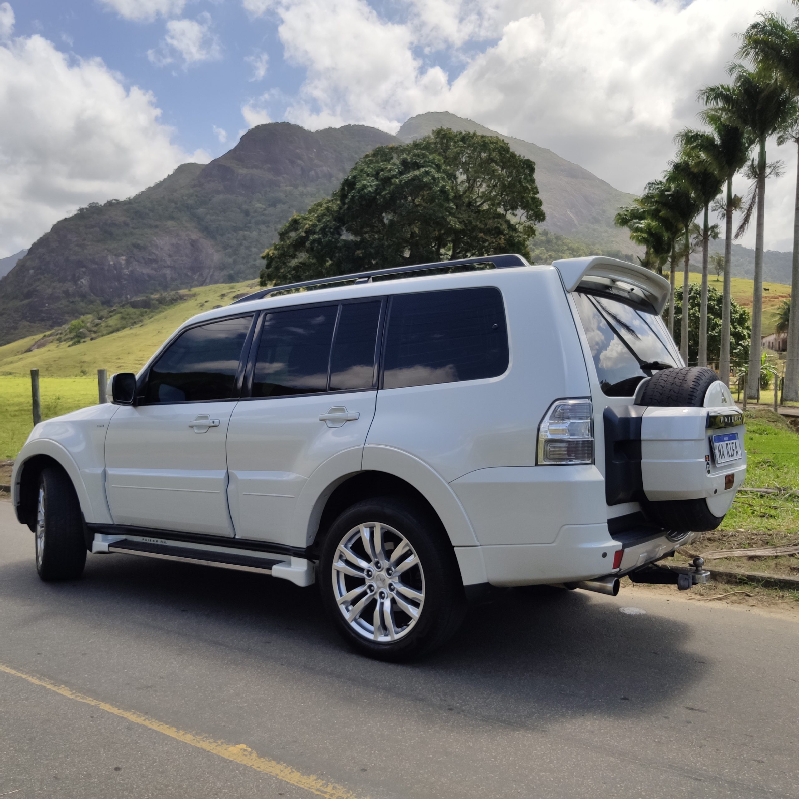 PAJERO FULL 3.2 DIESEL 4×4 2012